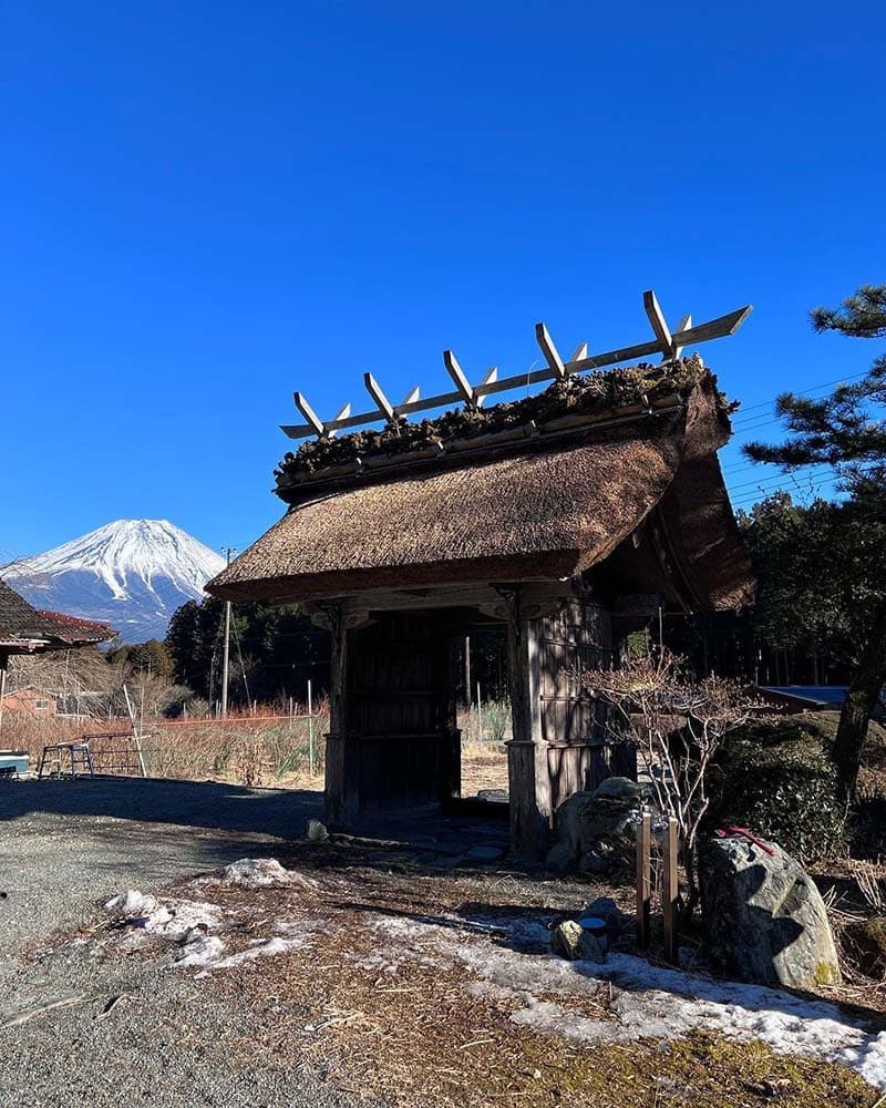 竹川家茅葺門（静岡県富士宮市）