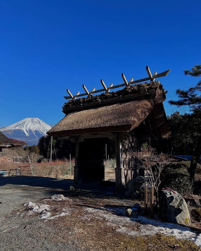 竹川家茅葺門（静岡県富士宮市）